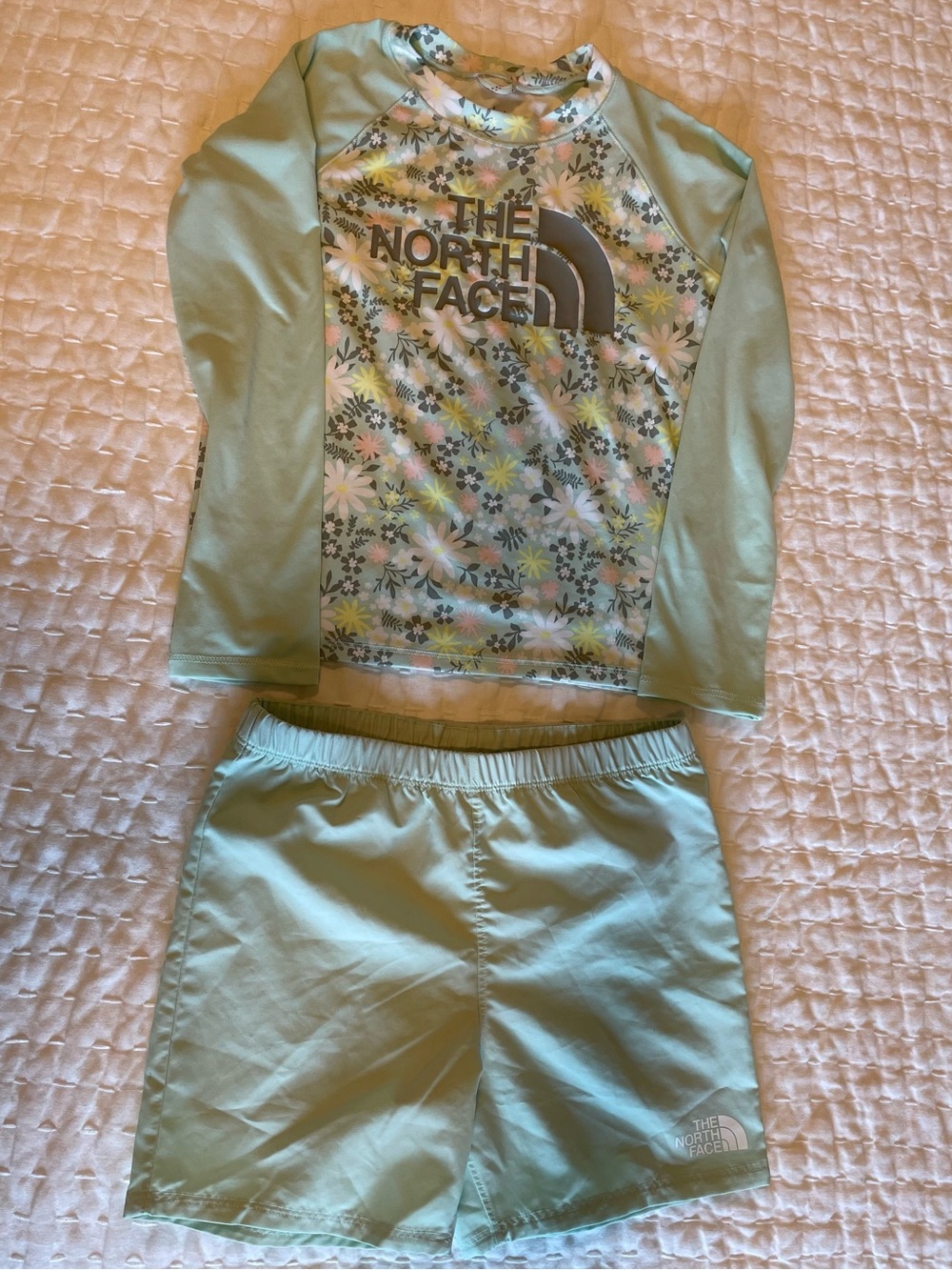 NWOT The North Face Toddler Girls Sun Protection Top and Shorts Bundle Size 6T